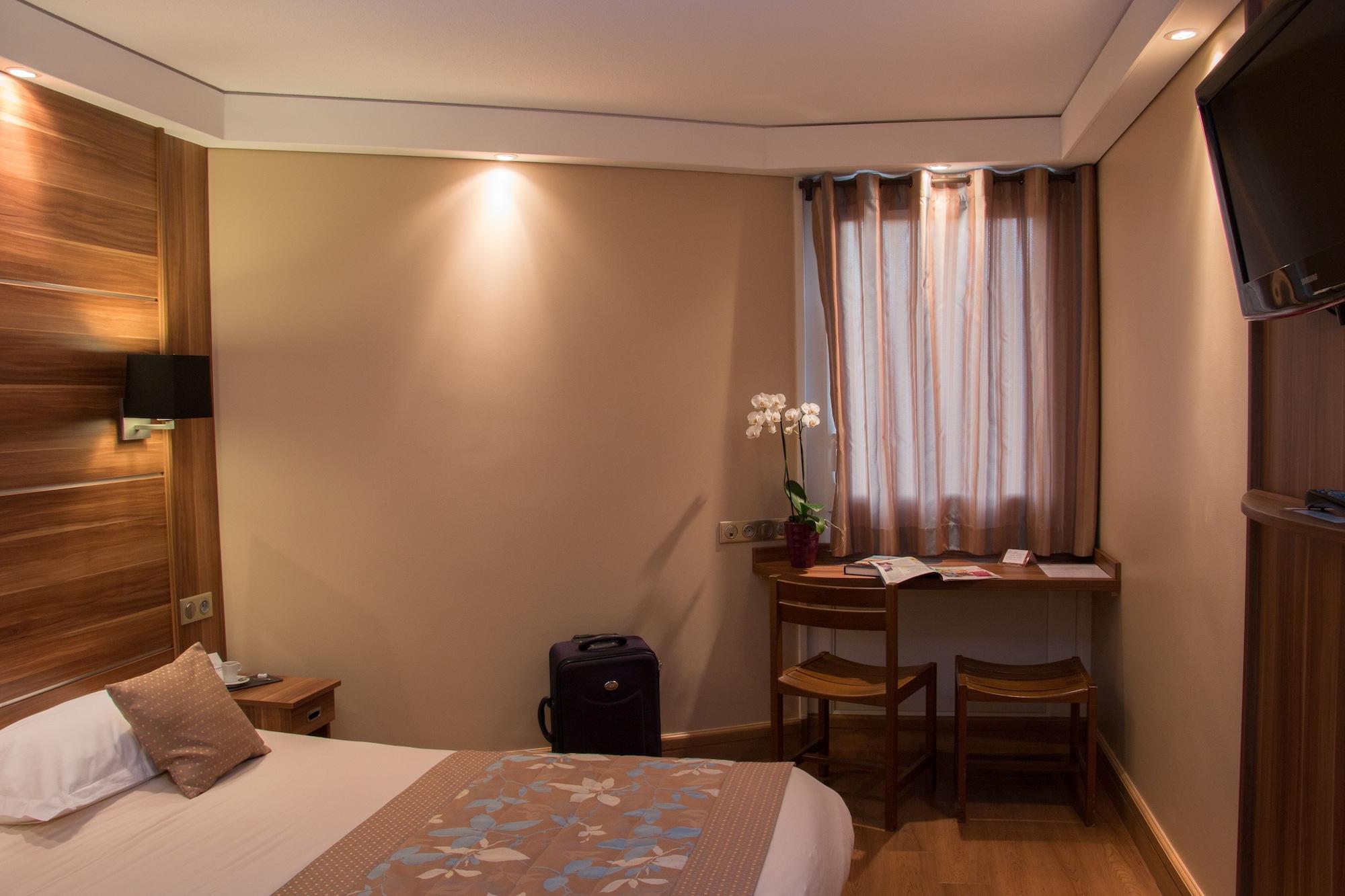 Hotel Novel Restaurant La Mamma Аннесі Екстер'єр фото