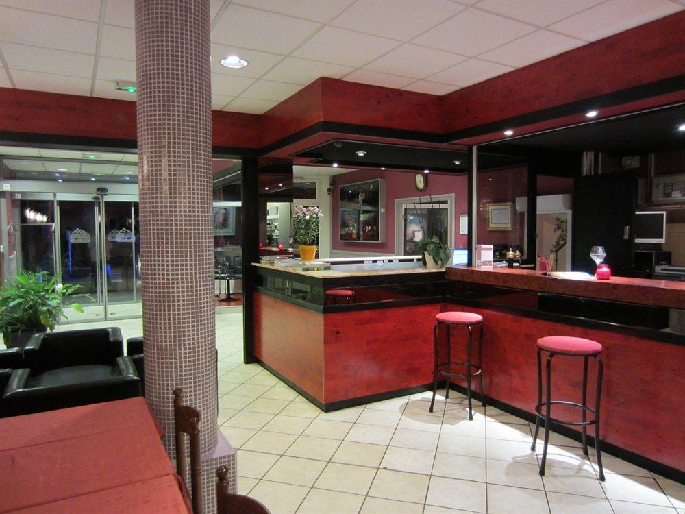 Hotel Novel Restaurant La Mamma Аннесі Екстер'єр фото
