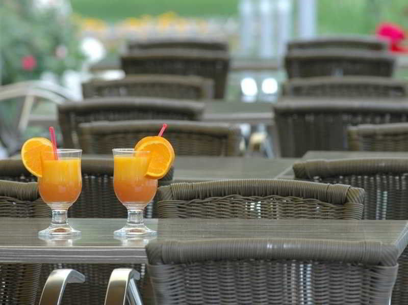 Hotel Novel Restaurant La Mamma Аннесі Екстер'єр фото